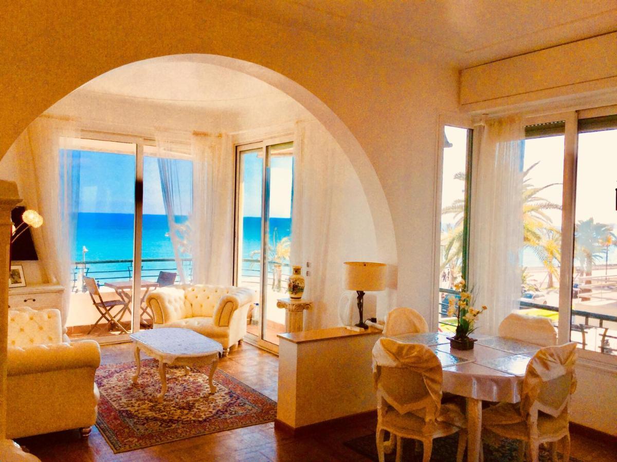 Endless Stunning Mediterranean Sea Views Promenade Des Anglais Nice Exteriör bild