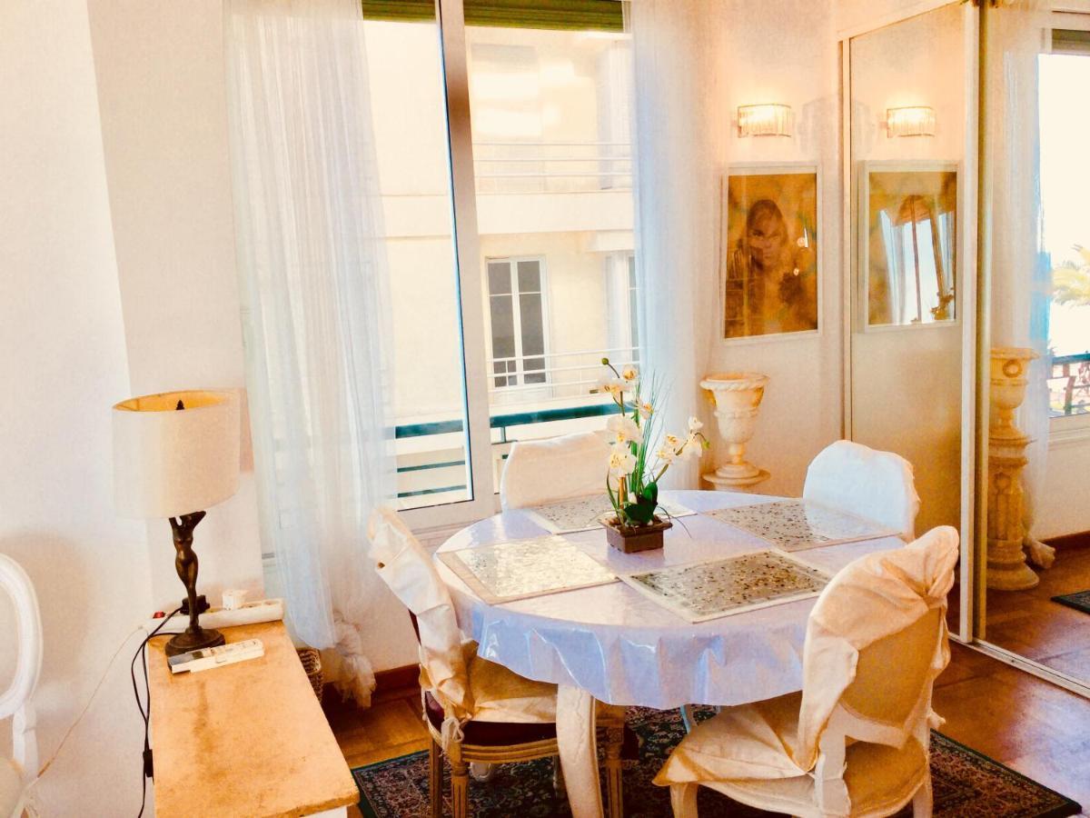Endless Stunning Mediterranean Sea Views Promenade Des Anglais Nice Exteriör bild