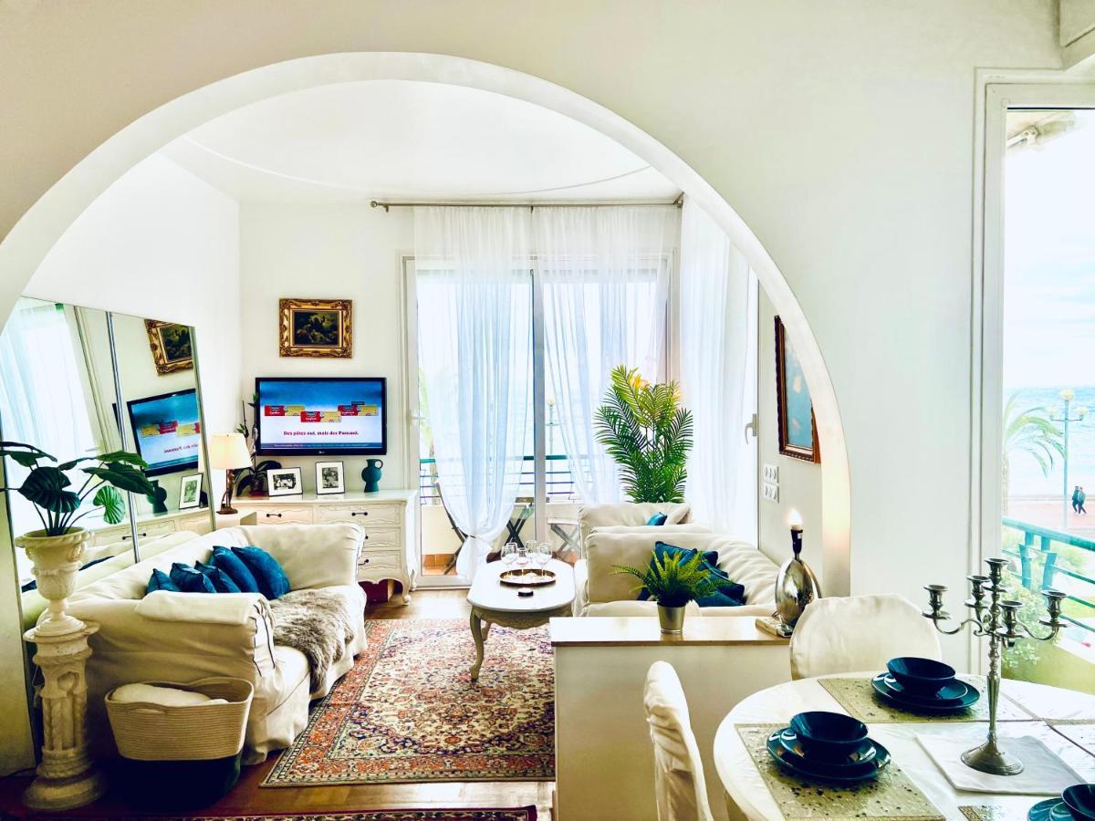 Endless Stunning Mediterranean Sea Views Promenade Des Anglais Nice Exteriör bild