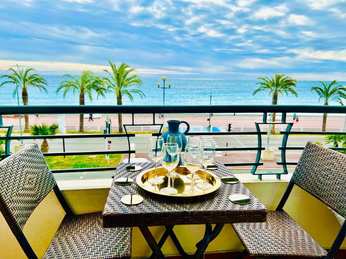 Endless Stunning Mediterranean Sea Views Promenade Des Anglais Nice Exteriör bild