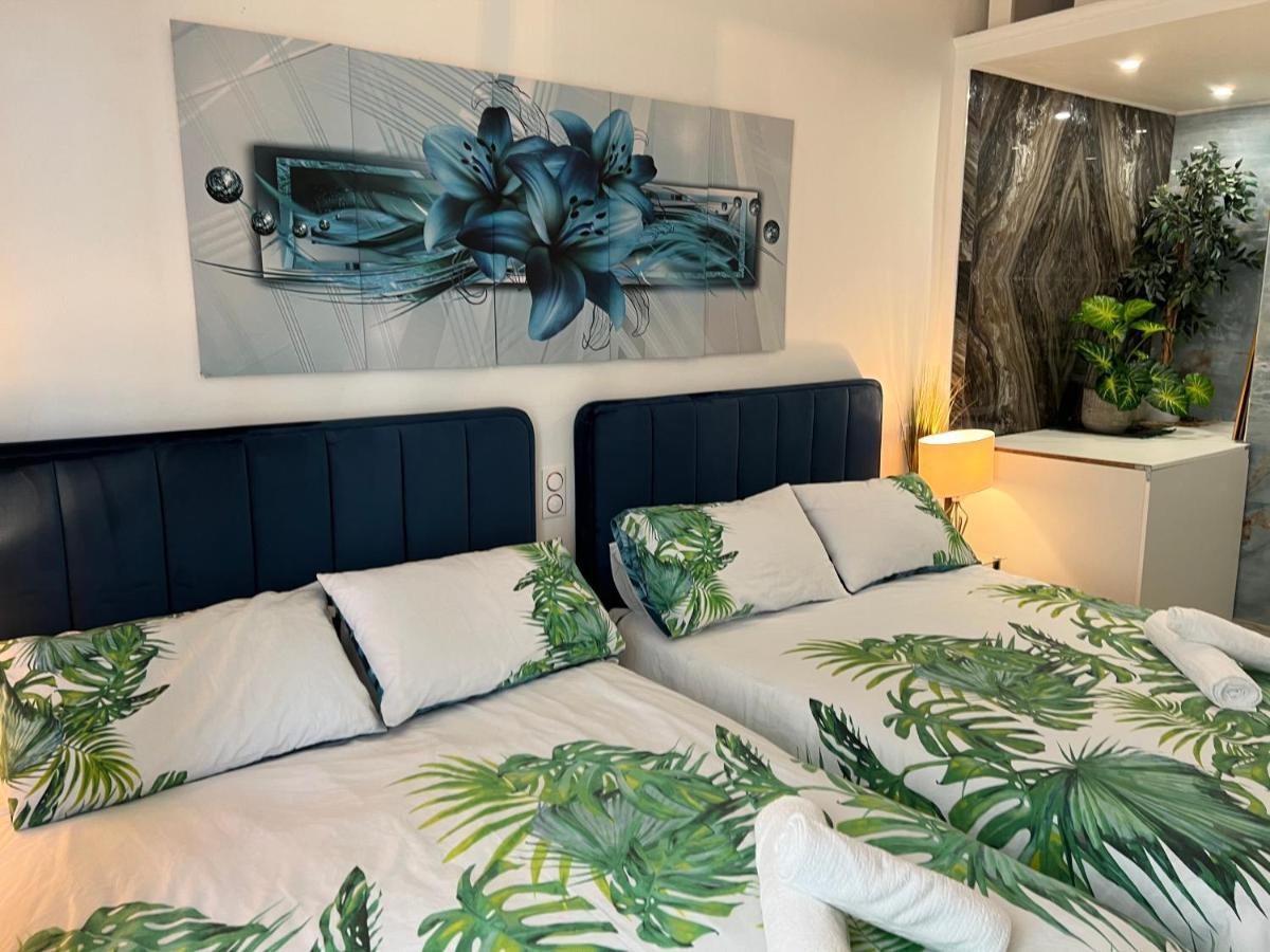 Endless Stunning Mediterranean Sea Views Promenade Des Anglais Nice Exteriör bild